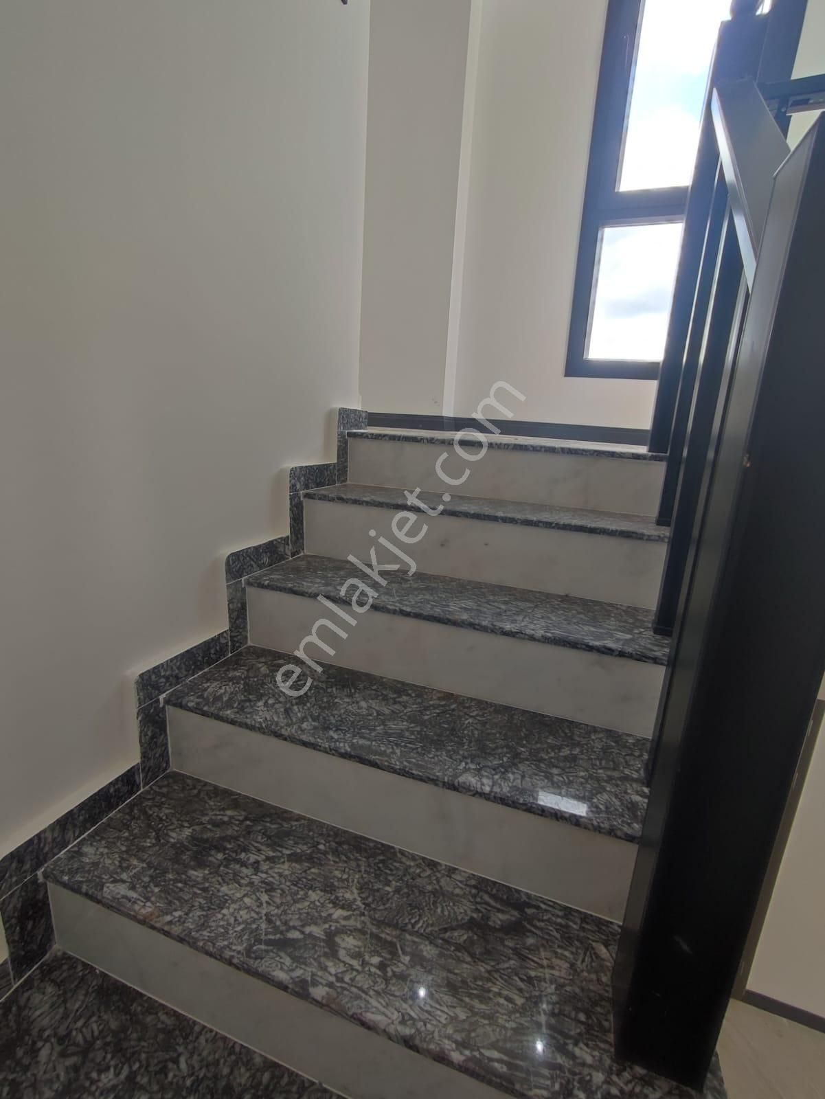 Didim Hisar Mahallesinde Bitişik Nizam 2+1 Modern Villa - Görsel 6