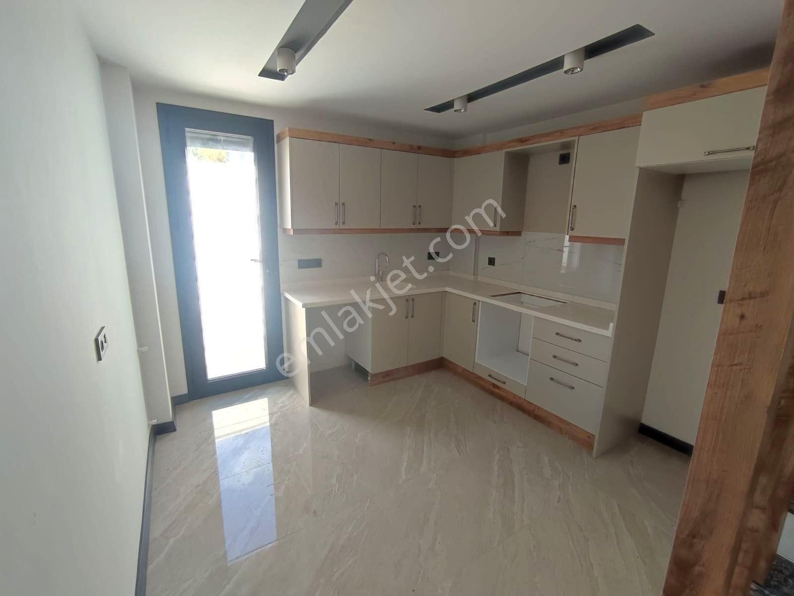 Didim Hisar Mahallesinde Bitişik Nizam 2+1 Modern Villa - Görsel 3