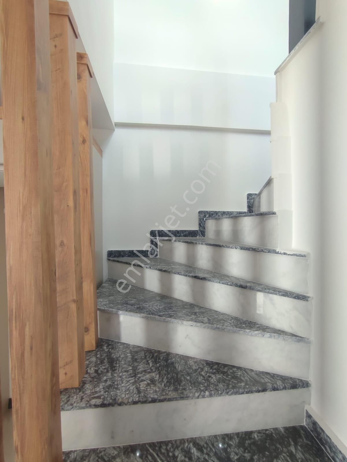 Didim Hisar Mahallesinde Bitişik Nizam 2+1 Modern Villa - Görsel 5