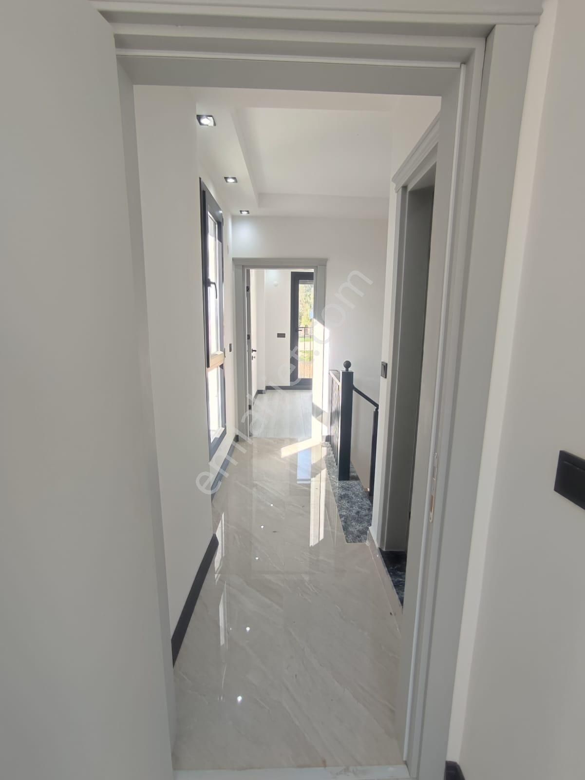 Didim Hisar Mahallesinde Bitişik Nizam 2+1 Modern Villa - Görsel 9