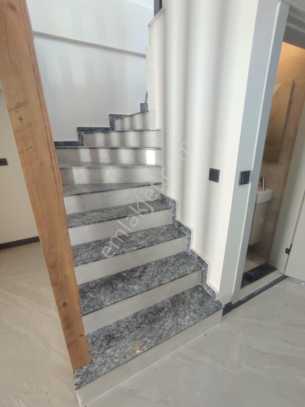 Didim Hisar Mahallesinde Bitişik Nizam 2+1 Modern Villa - Görsel 4