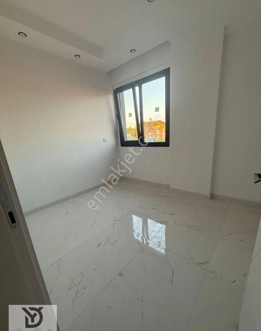 Karşıyaka Da Geniş Satılık Daire - Görsel 11