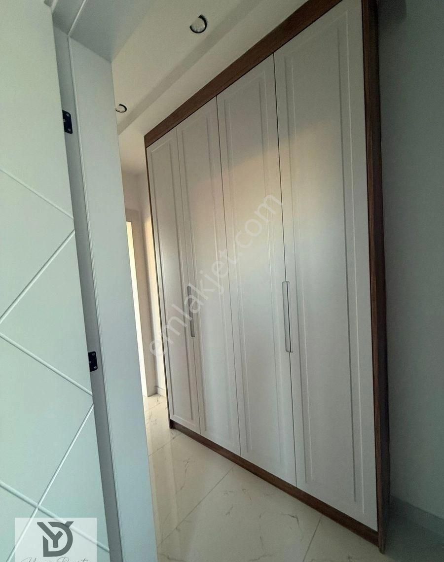 Karşıyaka Da Geniş Satılık Daire - Görsel 2