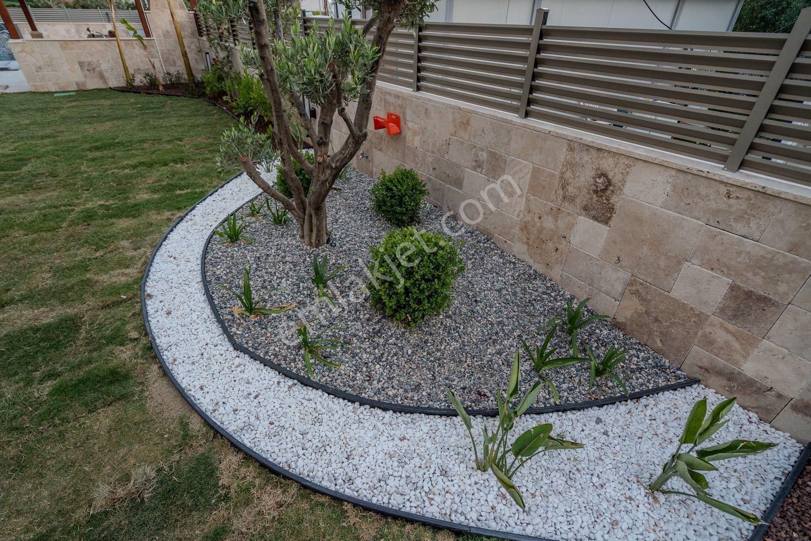 Özel Havuzlu Ve Geniş Bahçeli Tek Müstakil Villa - Görsel 5