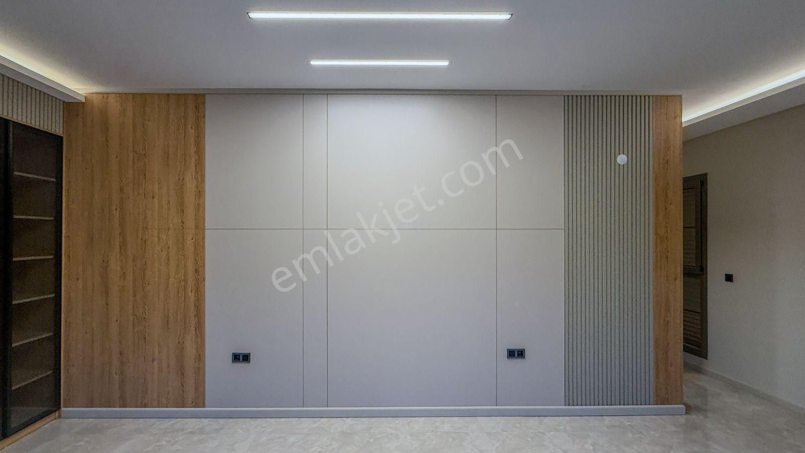 Özel Havuzlu Ve Geniş Bahçeli Tek Müstakil Villa - Görsel 23