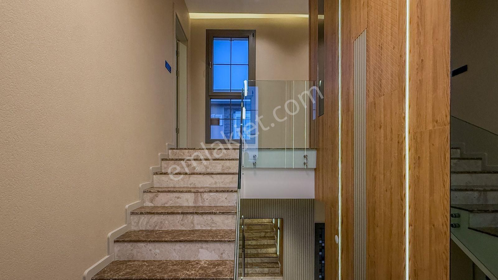 Özel Havuzlu Ve Geniş Bahçeli Tek Müstakil Villa - Görsel 28