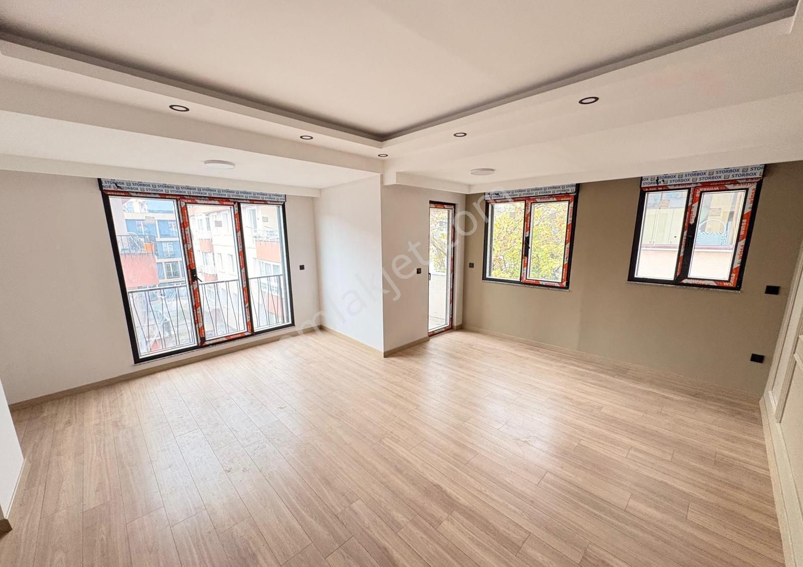 _ala_çınar ' Da Sıfır Geniş M2 2+1 Ara Ka