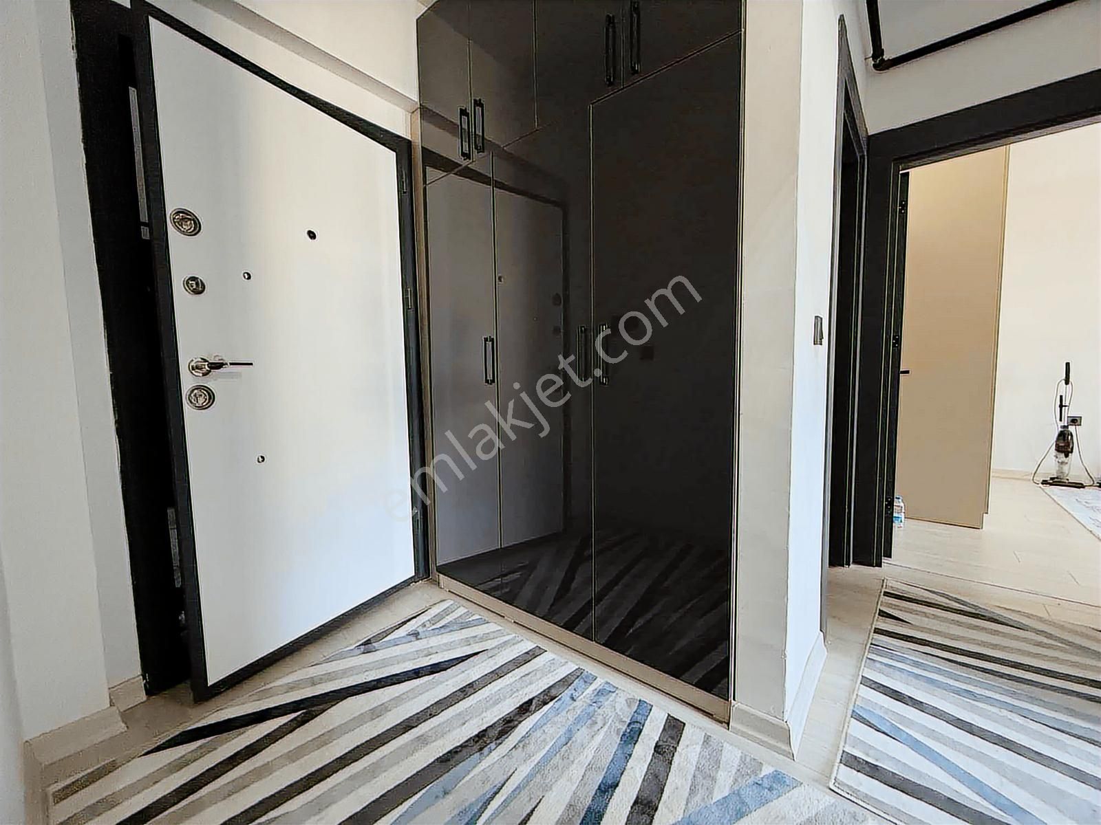 Alaçatı'dan/faturalar Dahil/2. Katta/bağımsız Mutfaklı/sıfır 1+1 - Görsel 7