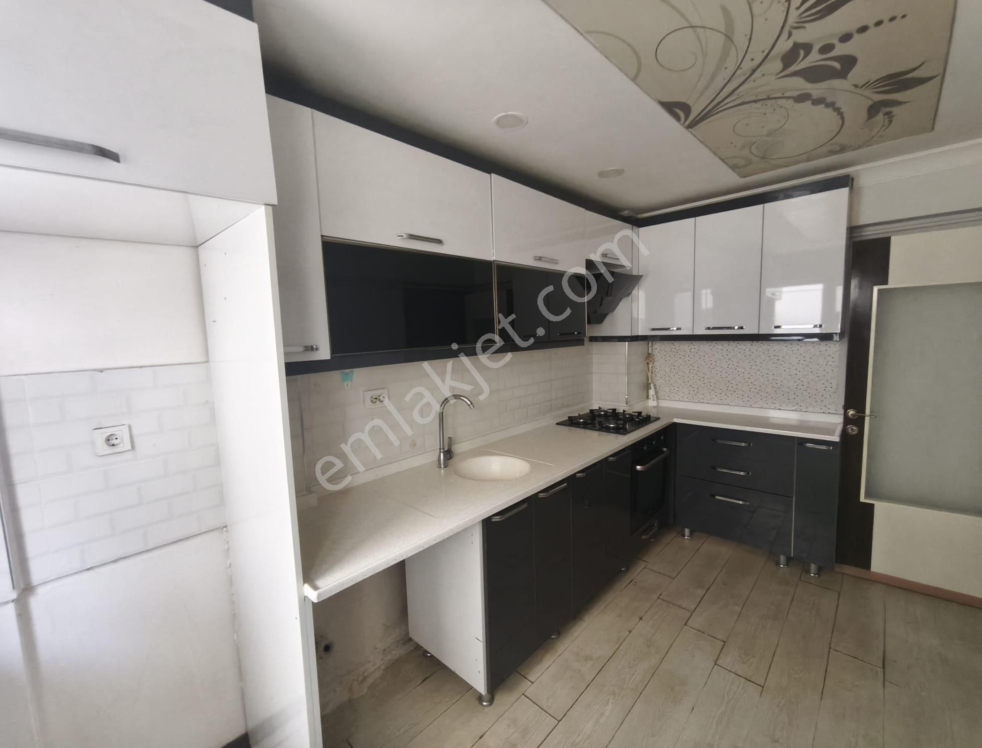 Koza Emlaktan Plevne Mahalesinde Cadde Üzerinde Full Yapılı 3+1 Satılık Daire - Görsel 7