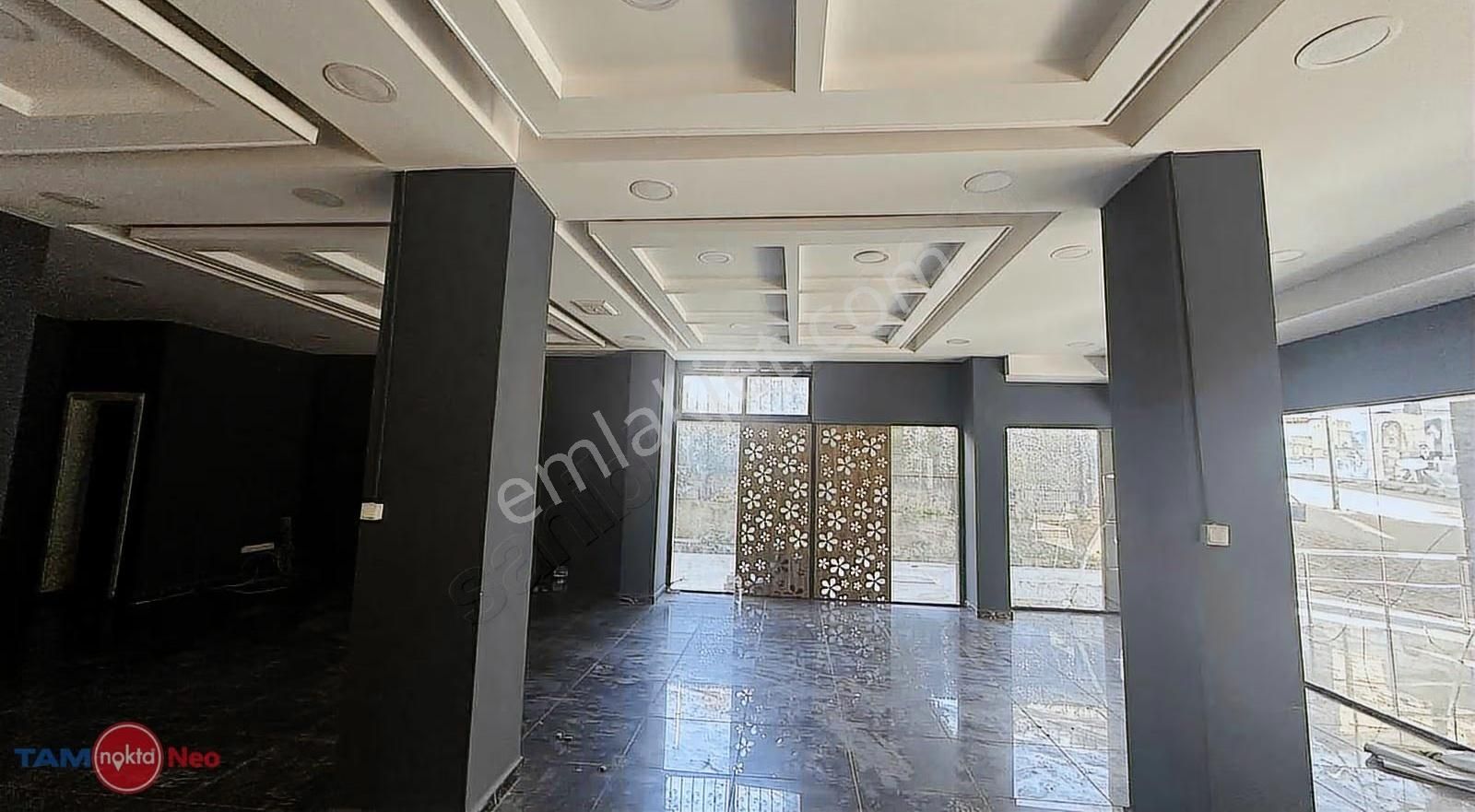 Tabela Değeri Yüksek | Avsallar Merkez 170 M² Dükkan