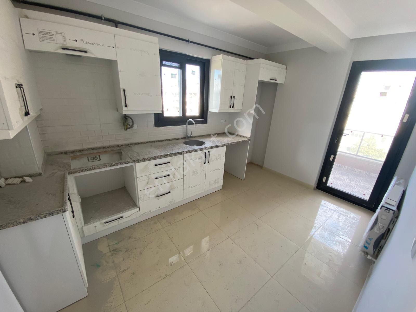 Akhisar Efem Gayrimenkulden Hürriyette Sıfır Satılık 3+1 Daire !!!