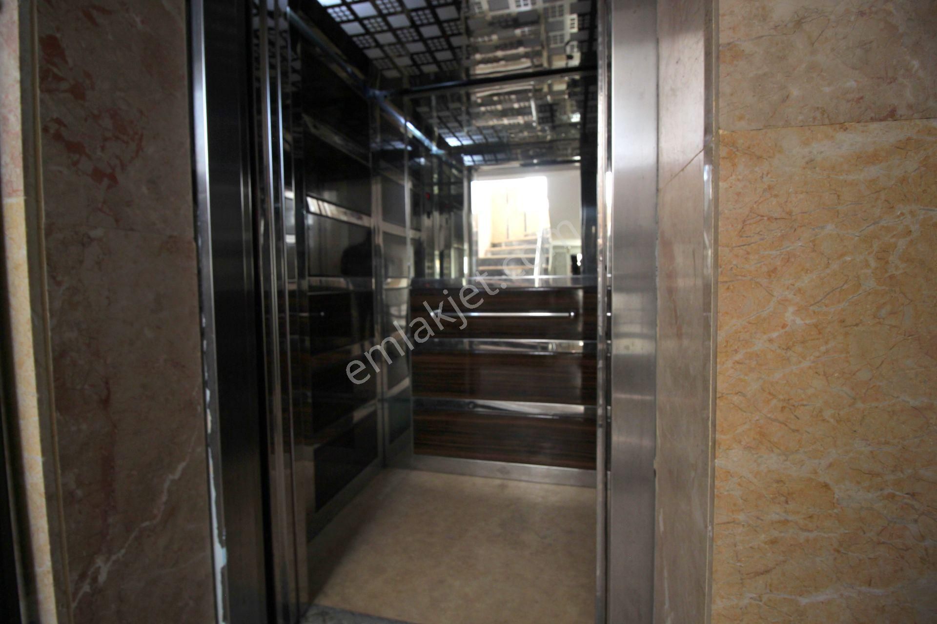 Emre Emlak'tan Tandoğan'da Genç Binada Arakat Asansörlü Satılık 3+1 Daire - Görsel 22