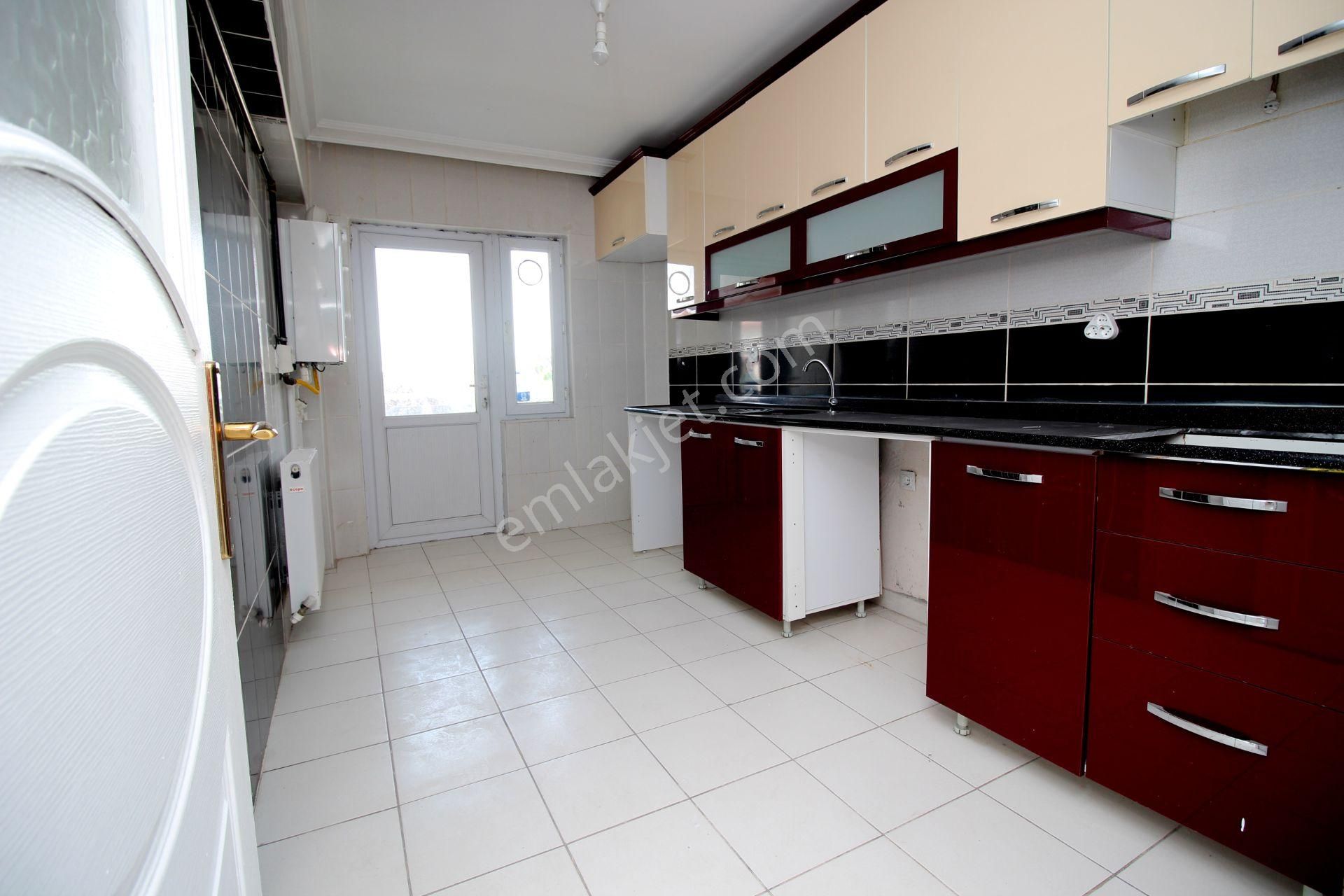 Emre Emlak'tan Tandoğan'da Genç Binada Arakat Asansörlü Satılık 3+1 Daire - Görsel 2