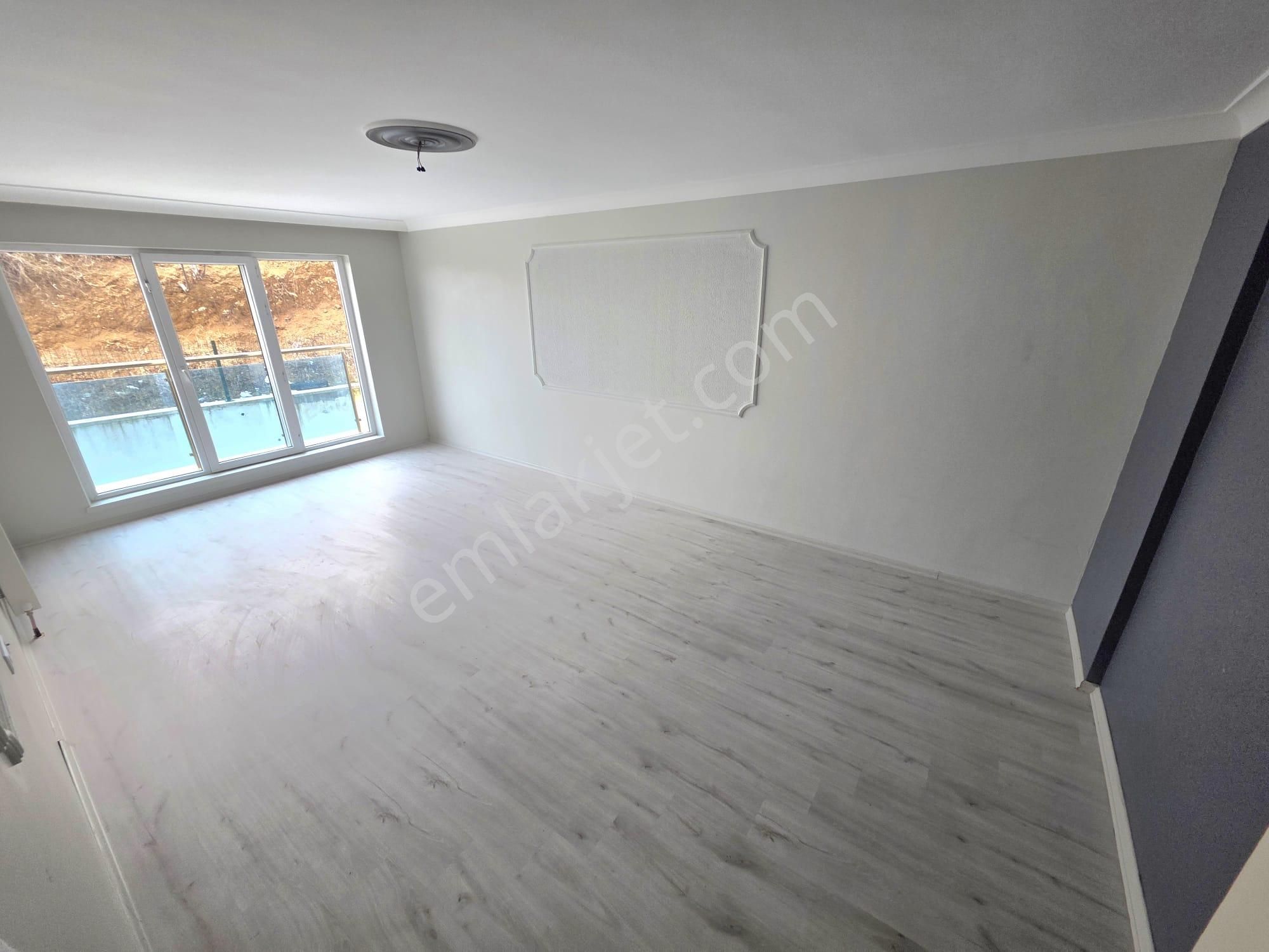 İnce Emlak' Tan Şahap Gürler' De Giyinme Odalı Ebeveyn Banyolu Masrafsız Daire - Görsel 24