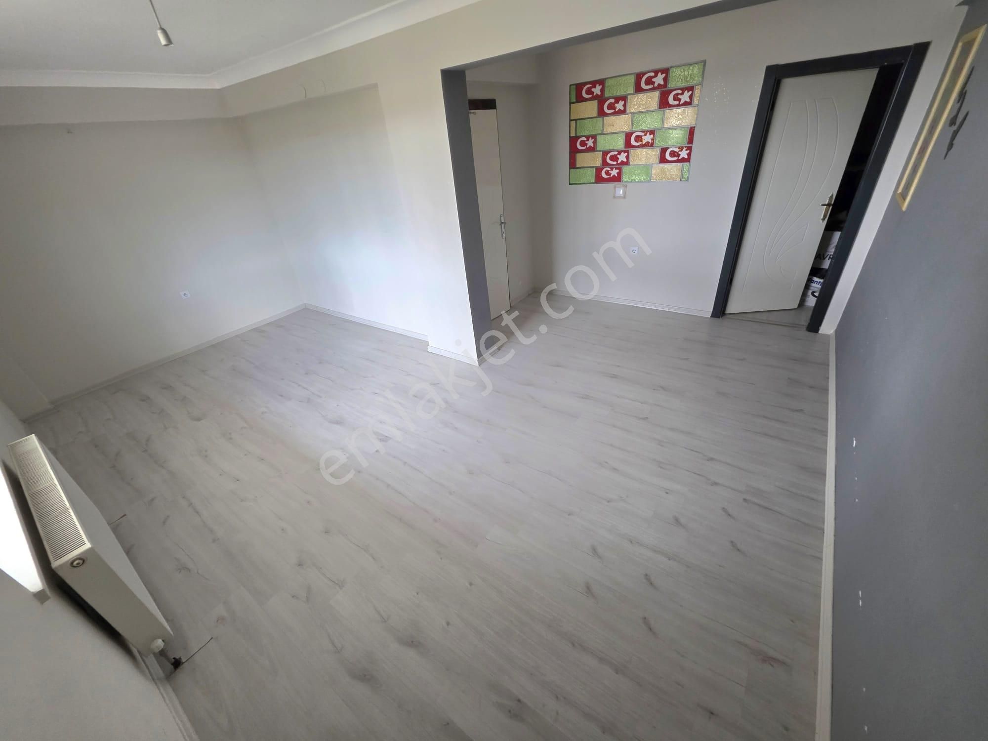 İnce Emlak' Tan Şahap Gürler' De Giyinme Odalı Ebeveyn Banyolu Masrafsız Daire - Görsel 21