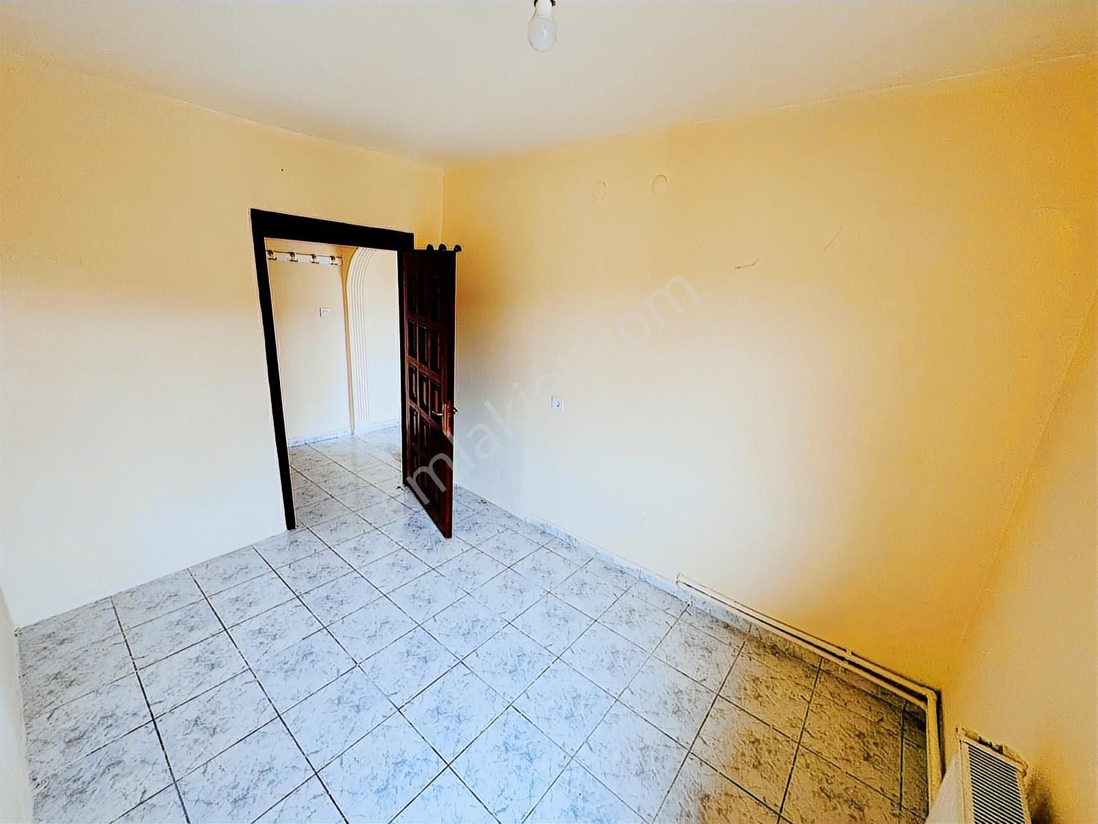 Gaziosmanpaşa Merkezi Konum 1+1 Son Kat Kiralık Daire Krdnz Emlk - Görsel 5