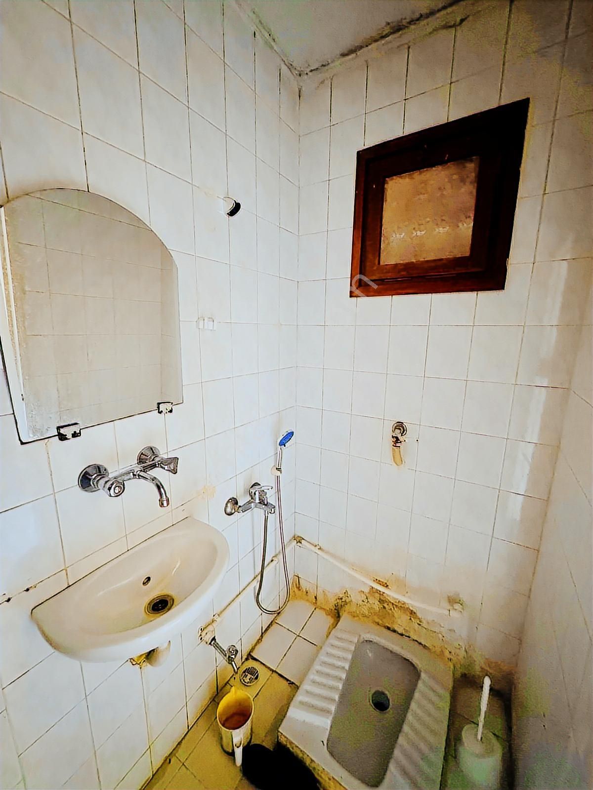 Gaziosmanpaşa Merkezi Konum 1+1 Son Kat Kiralık Daire Krdnz Emlk - Görsel 17