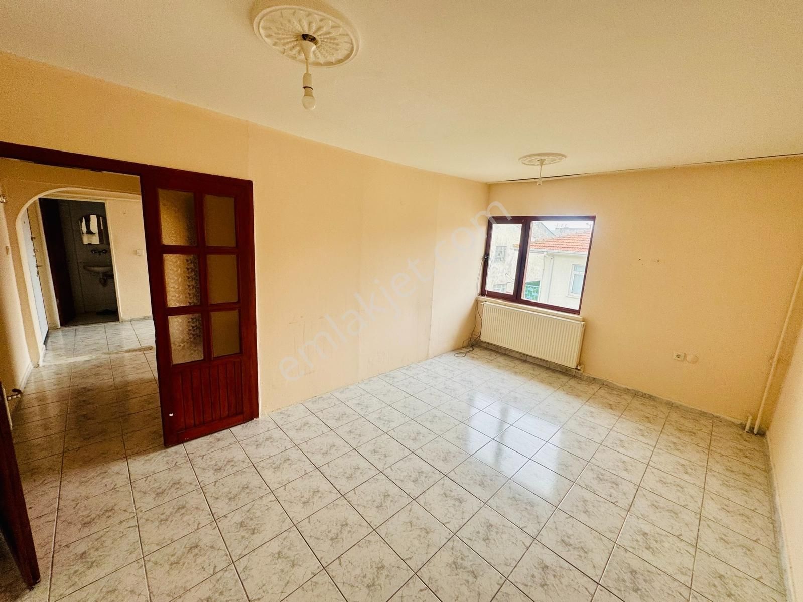 Gaziosmanpaşa Merkezi Konum 1+1 Son Kat Kiralık Daire Krdnz Emlk