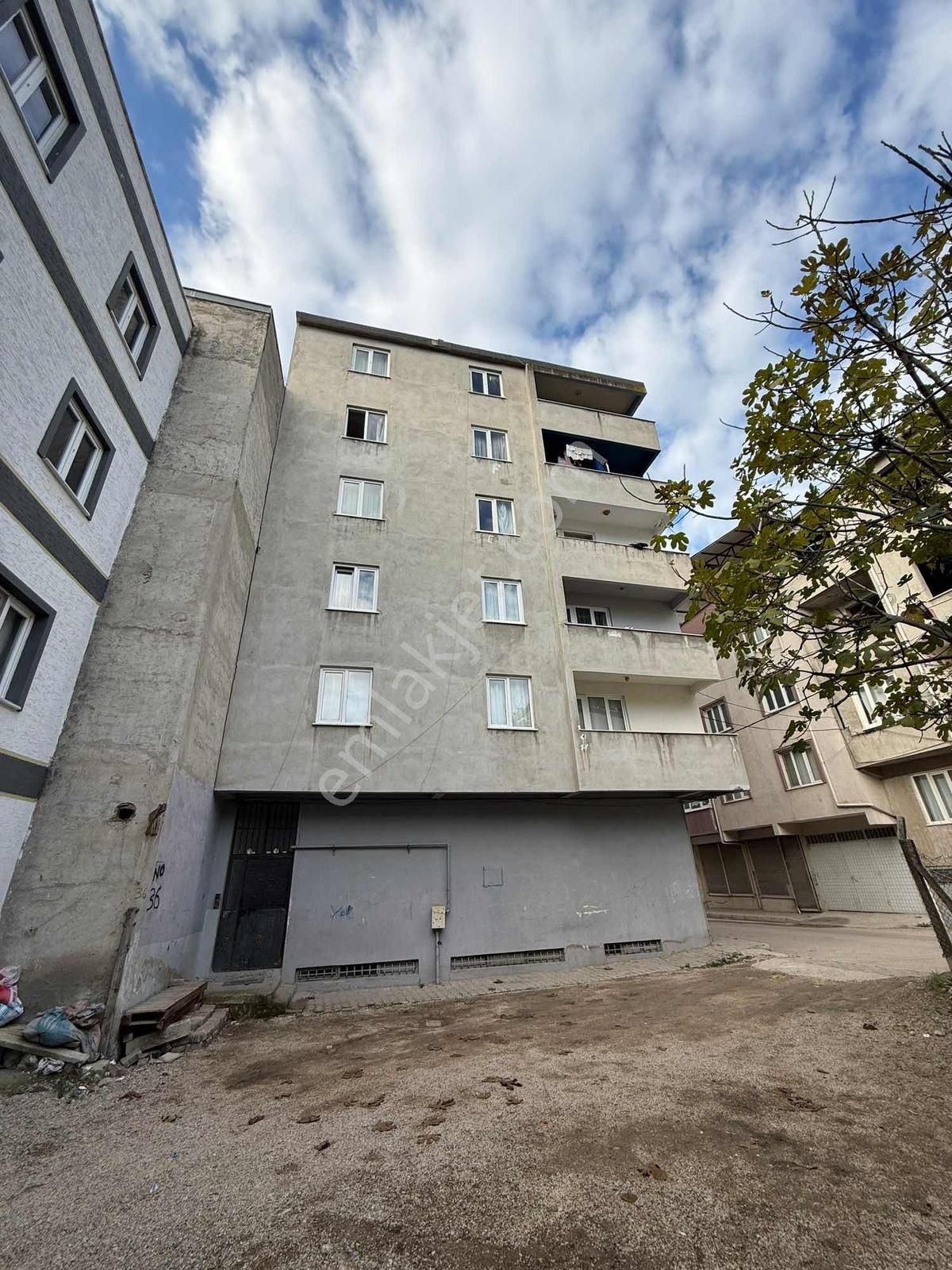 Akram'dan Emekköyde 2+1 Satılık Daire