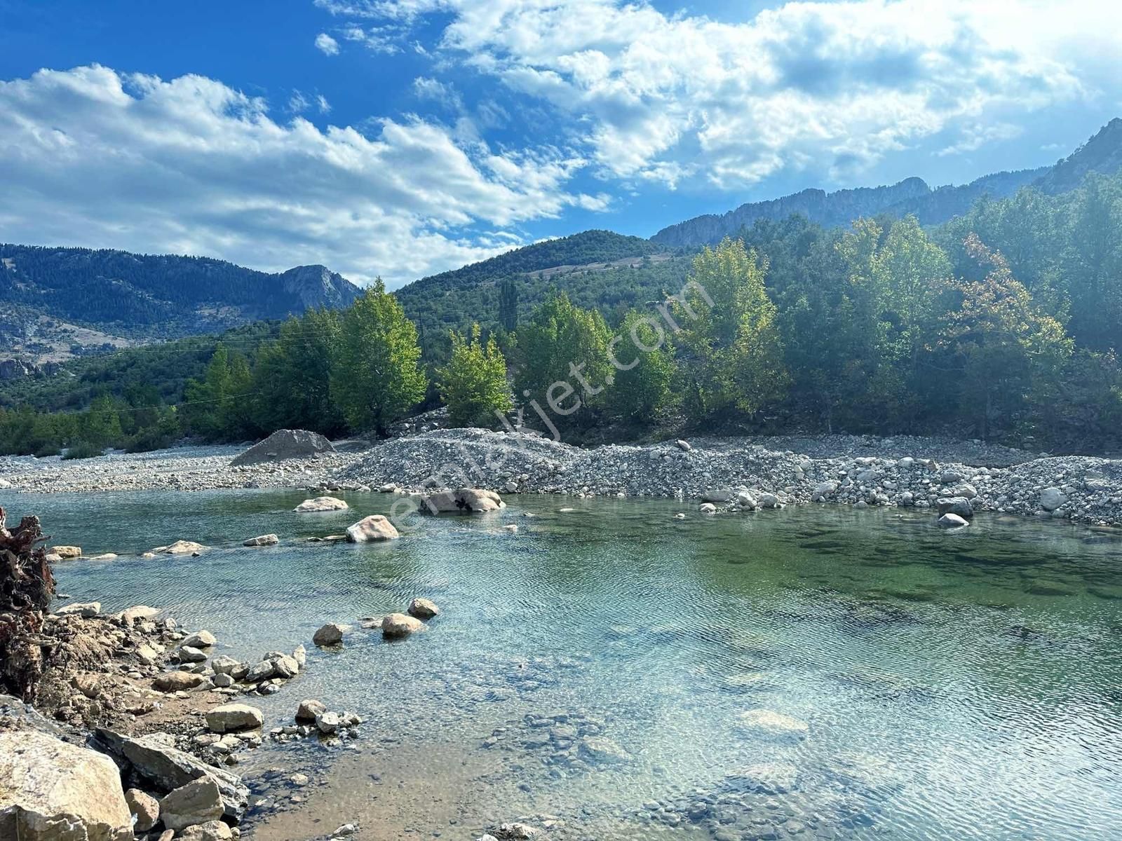 Satılık 2000 M2 Ormana Dayalı Çay Dere Kenarı Emsalsiz Tarla - Görsel 28