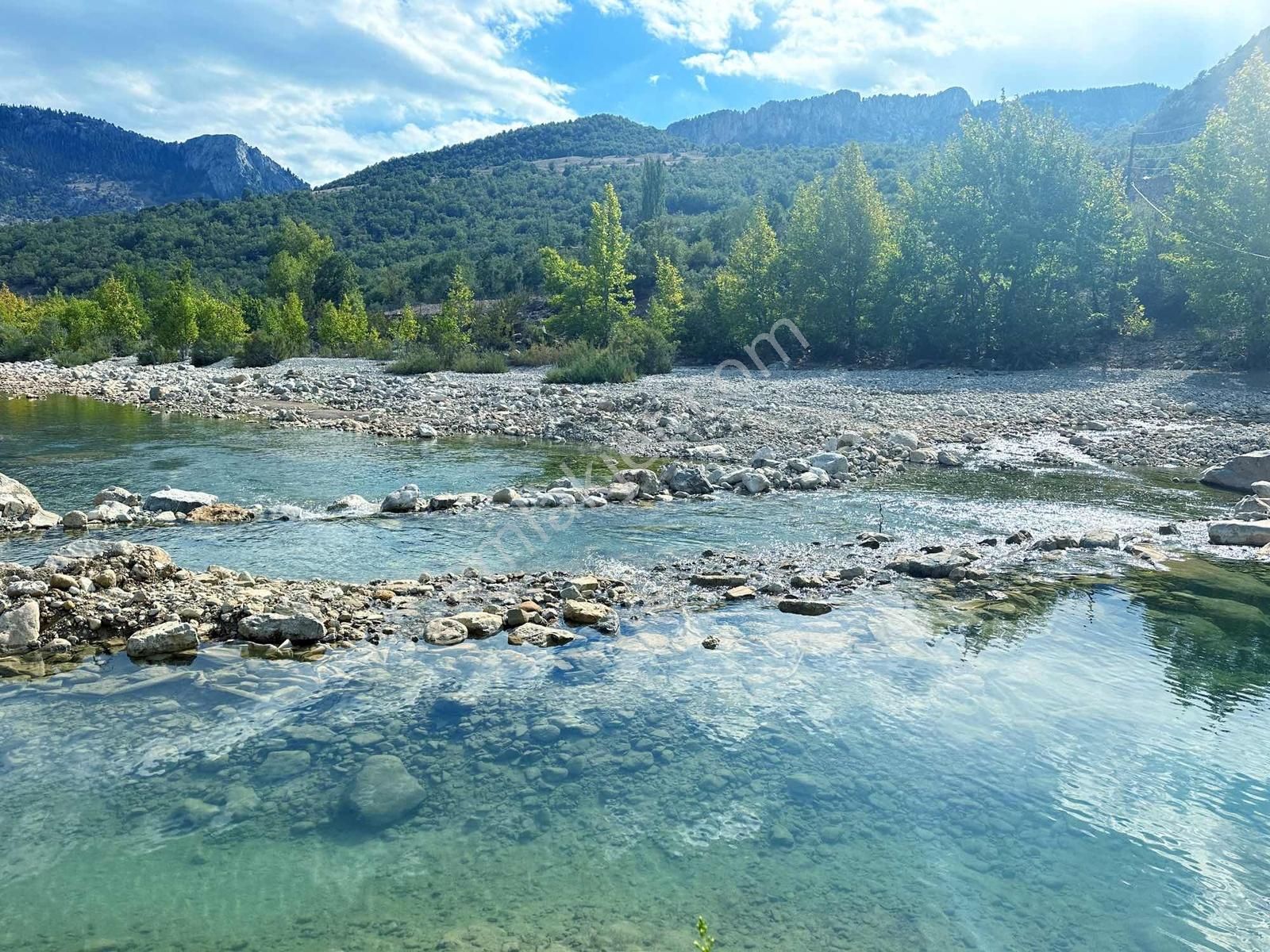 Satılık 2000 M2 Ormana Dayalı Çay Dere Kenarı Emsalsiz Tarla - Görsel 10