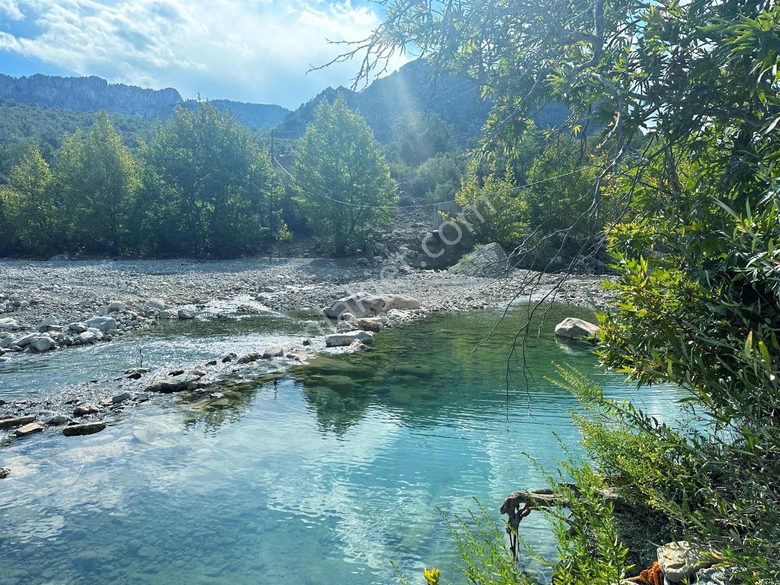 Satılık 2000 M2 Ormana Dayalı Çay Dere Kenarı Emsalsiz Tarla - Görsel 7