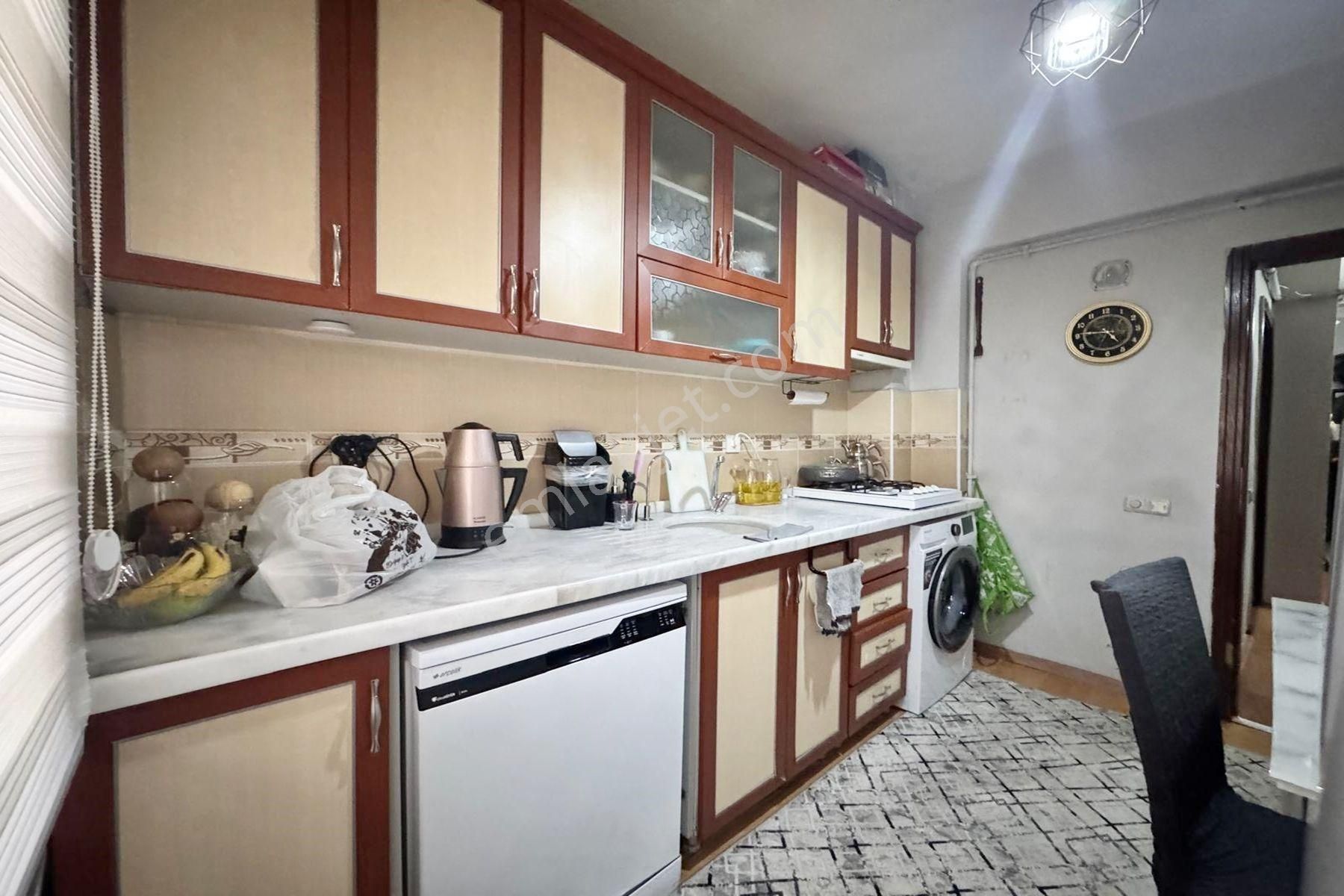 General Zeki Doğan Cadde Yakını Emsalsiz Yüksek Giriş Daire..! - Görsel 2