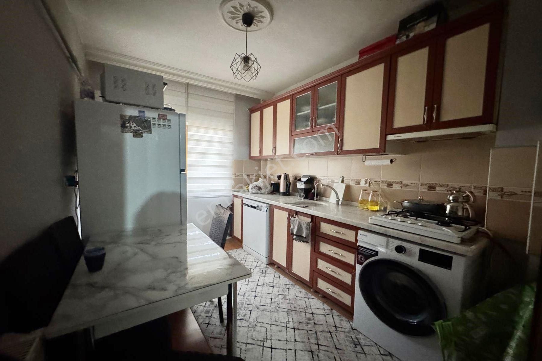 General Zeki Doğan Cadde Yakını Emsalsiz Yüksek Giriş Daire..!