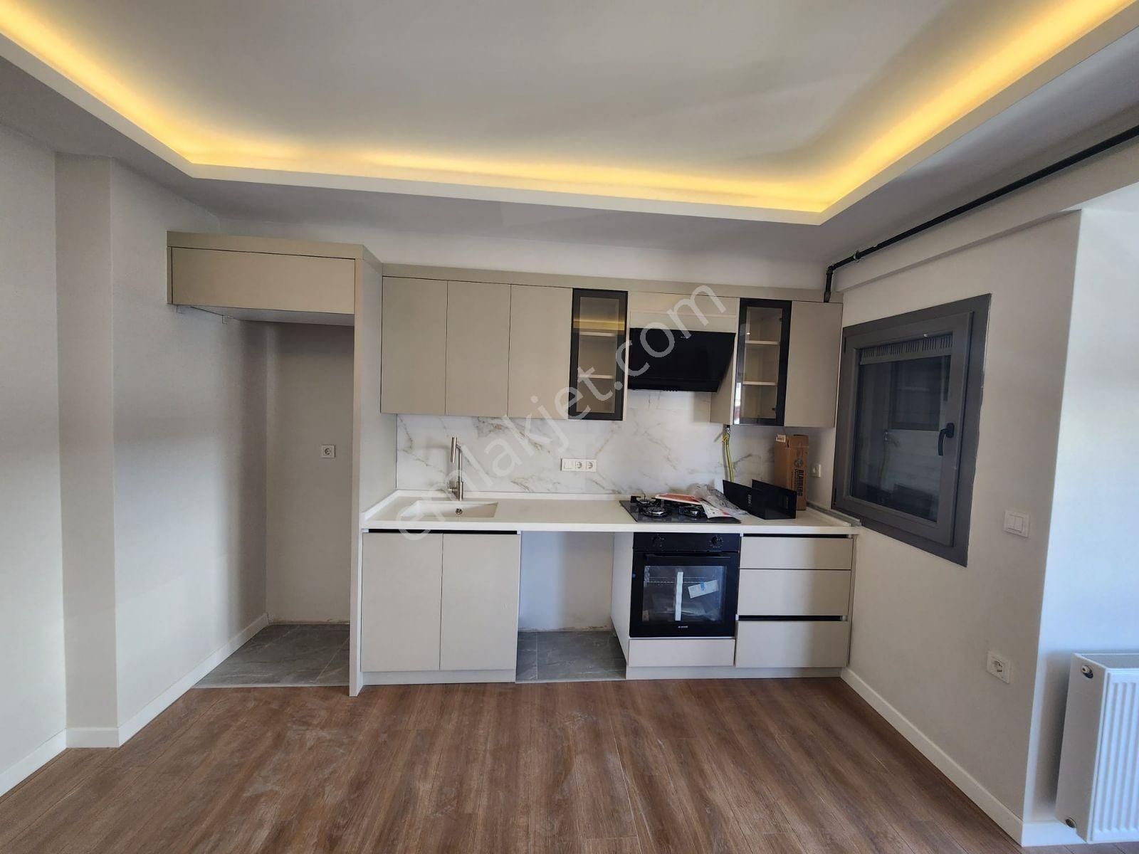 Yalı Mahallesi Cihat Kora Lisesi Yakını Satılık Sıfır 2+1 Daire - Görsel 11