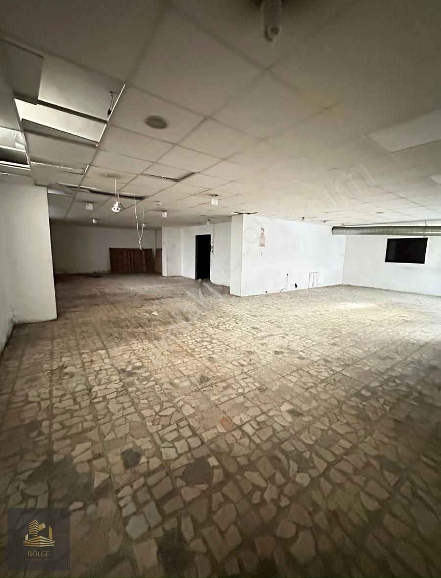 Bölge Emlak'tan Fevziçakmak Mahallesinde Cadde Üzeri 300 M2 Depo - Görsel 4