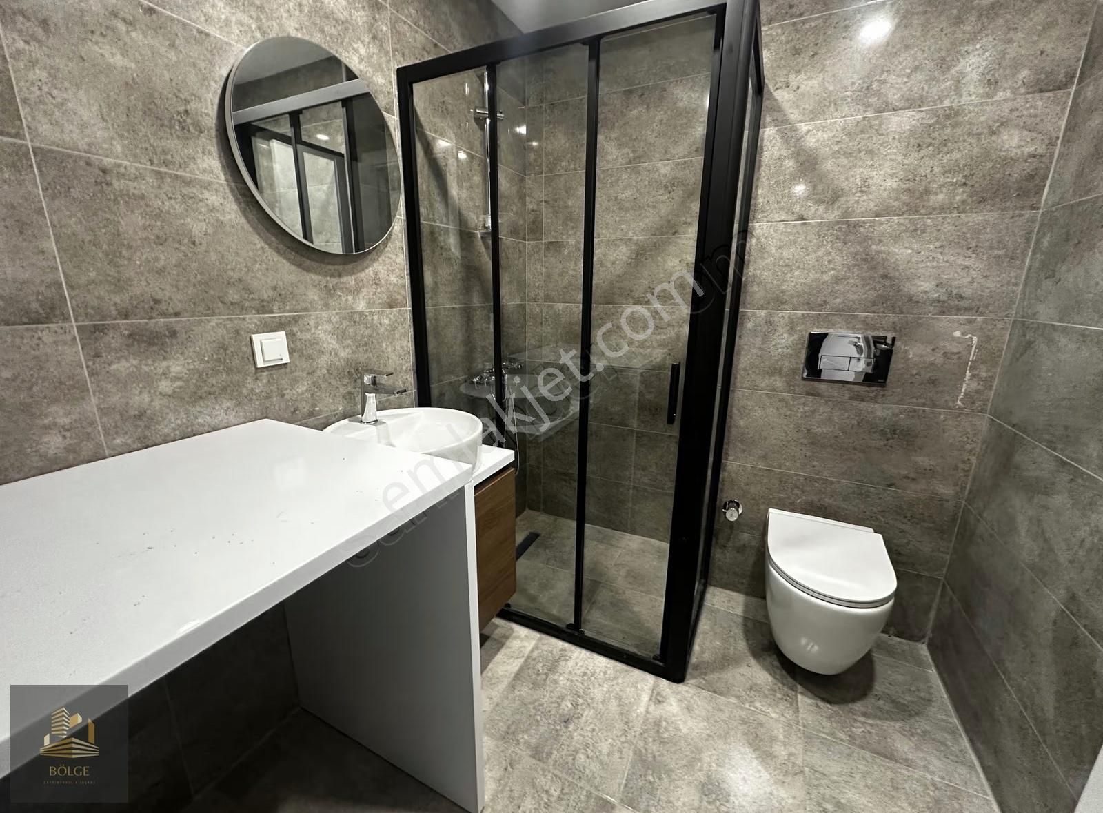 Bölge Emlak'tan Siltaş Panaromada Ara Kat Köşe Konumlu 2+1 Daire - Görsel 14