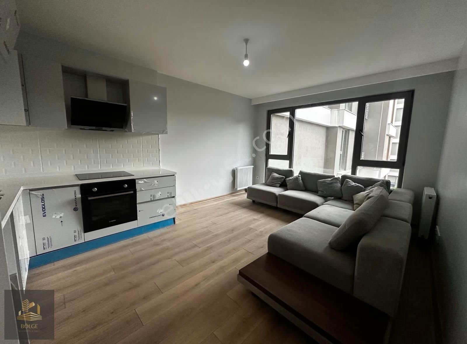 Bölge Emlak'tan Siltaş Panaromada Ara Kat Köşe Konumlu 2+1 Daire - Görsel 6