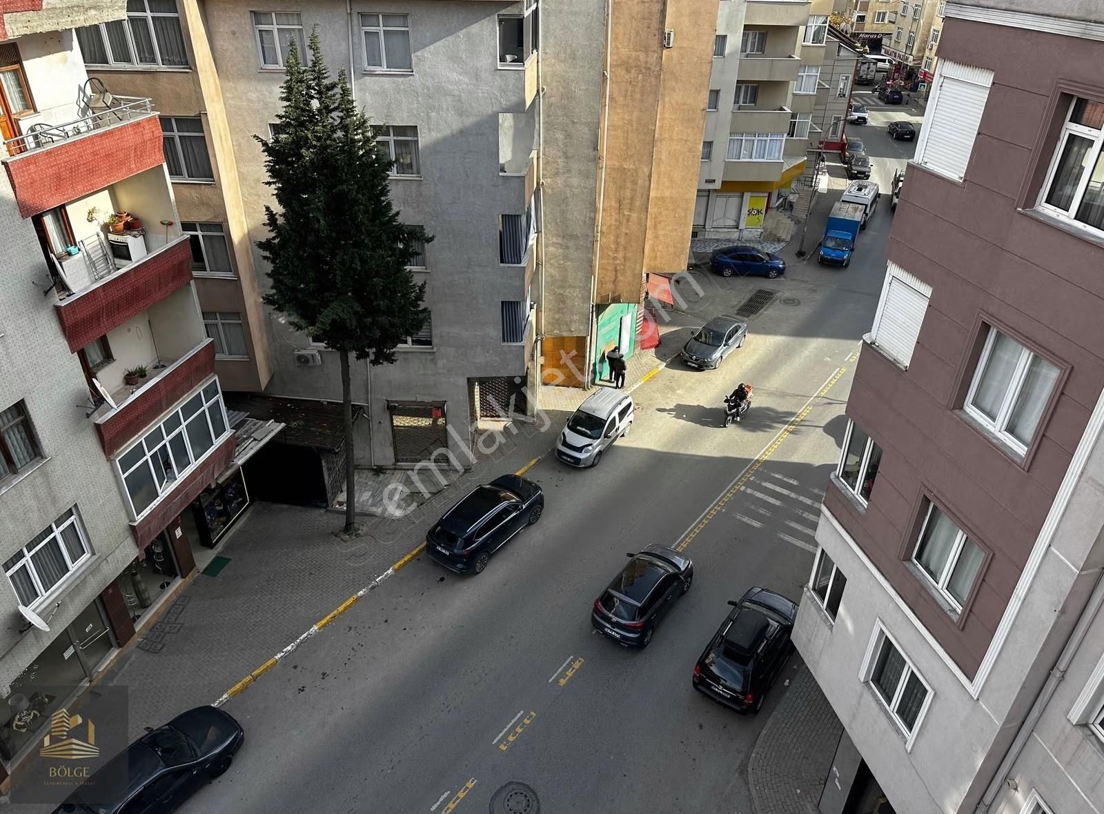 Bölge'den Ana Cadde Üzerinde Asansörlü Temiz Kiralık 3+1 150 M2 - Görsel 21