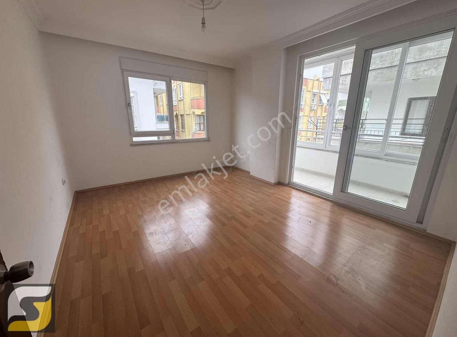 Cikcillide Satılık 3+1 Ayrı Mutfak Daire - Görsel 2