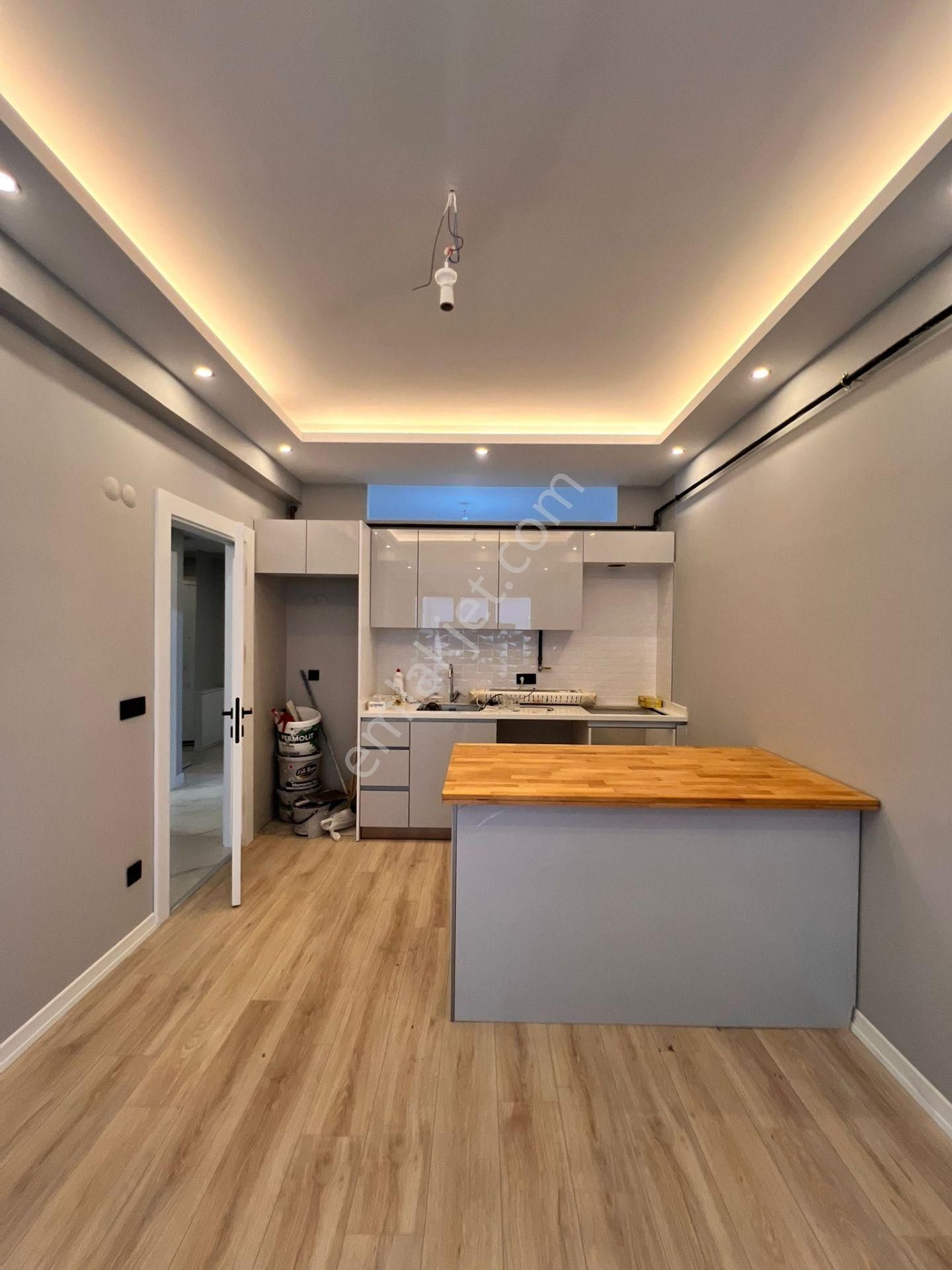 Kaçmaz'dan Altıntepe'de Cadde Üzeri Prestijli Binada 2+1 Daire - Görsel 4