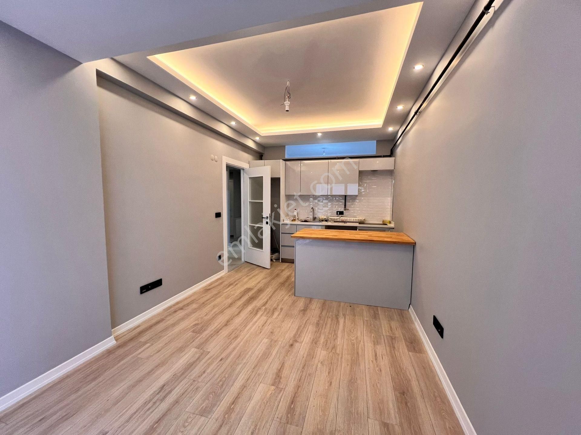 Kaçmaz'dan Altıntepe'de Cadde Üzeri Prestijli Binada 2+1 Daire - Görsel 5