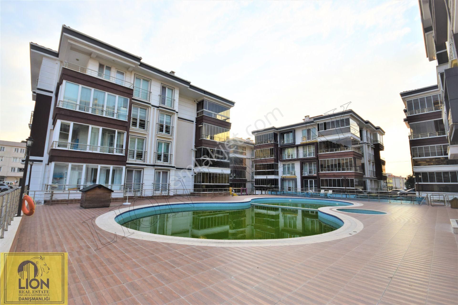 Lıon Emlak'tan İhsaniye'de Havuzlu Site İçi Lüks Kiralık 3+1 Daire - Görsel 2