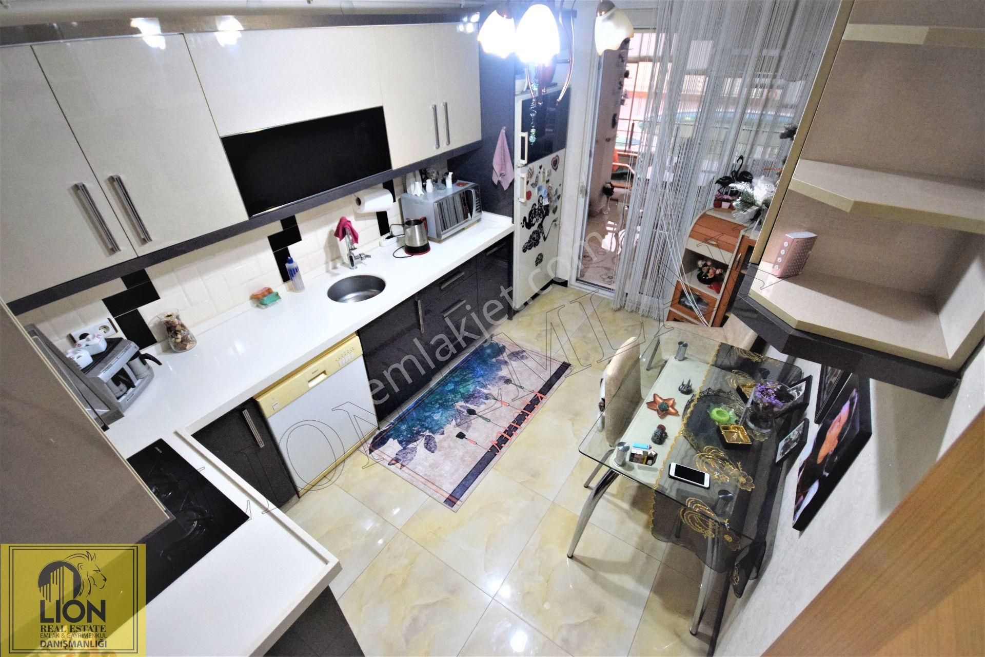 Lıon Emlak'tan İhsaniye'de Havuzlu Site İçi Lüks Kiralık 3+1 Daire - Görsel 7