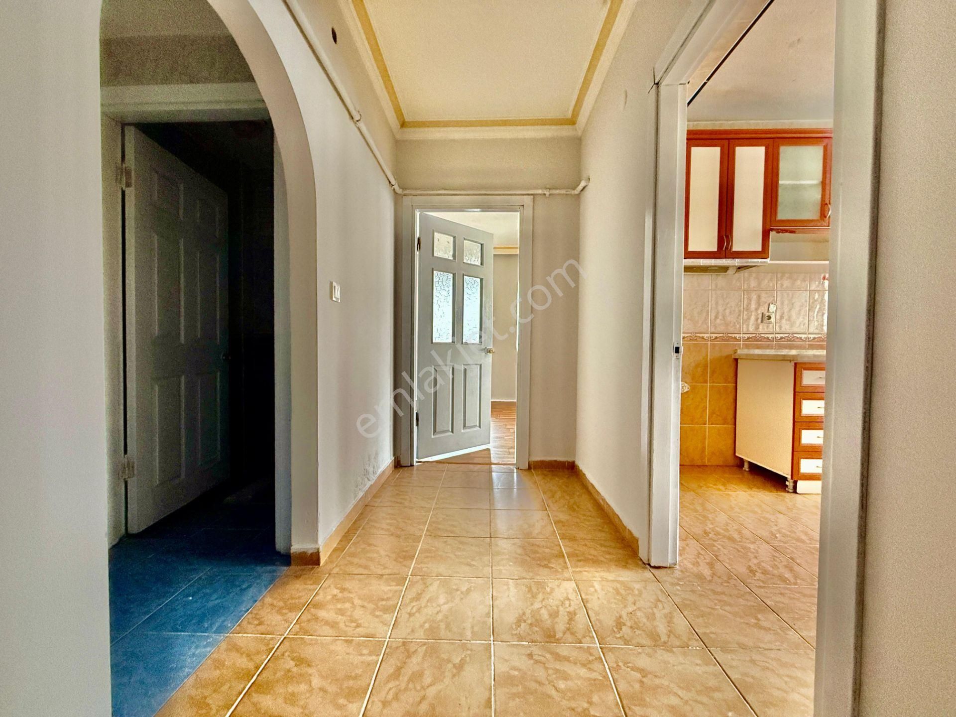 Kalecik Emlak'tan Hicret Camii Yakını 2+1 95m² Klasik Daire - Görsel 14