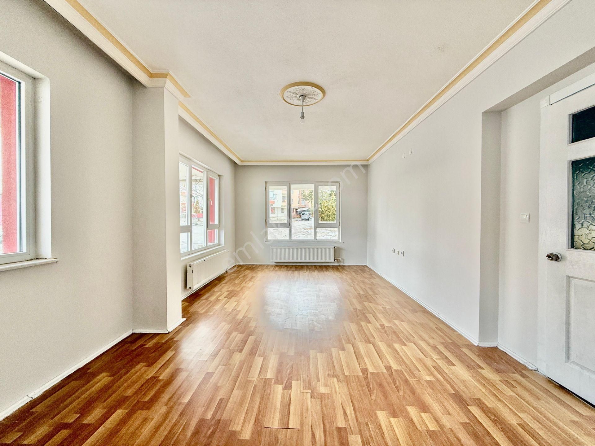 Kalecik Emlak'tan Hicret Camii Yakını 2+1 95m² Klasik Daire - Görsel 6