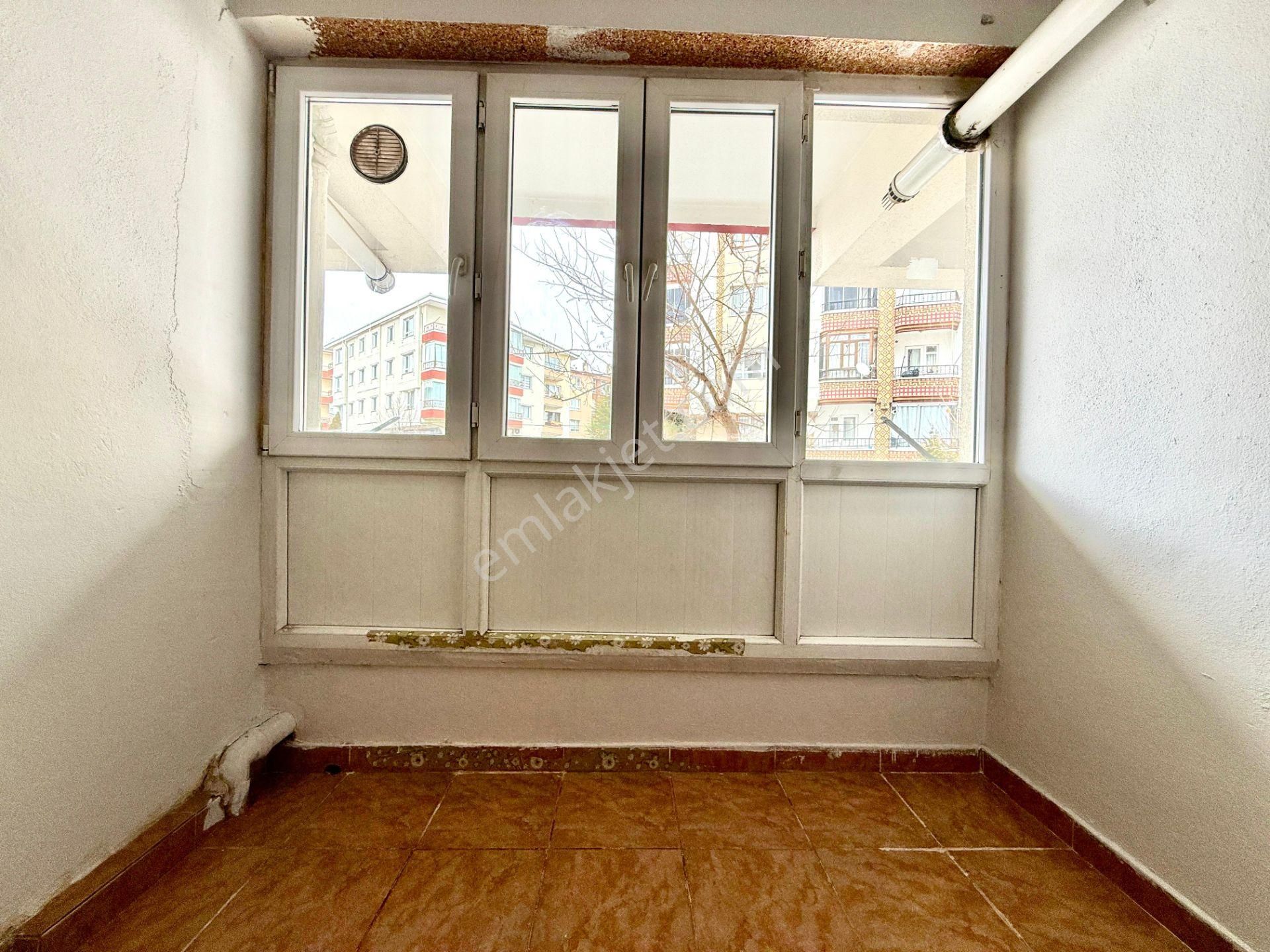Kalecik Emlak'tan Hicret Camii Yakını 2+1 95m² Klasik Daire - Görsel 21