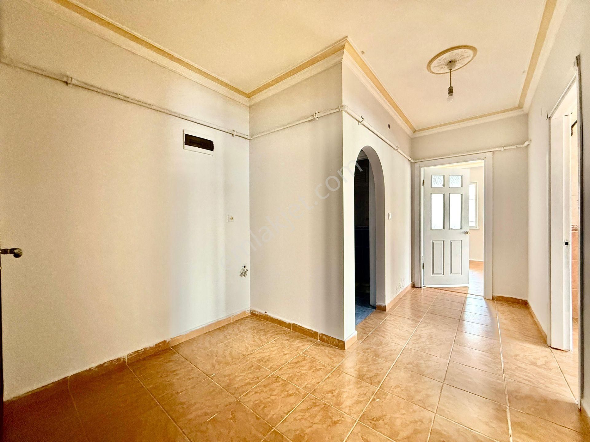 Kalecik Emlak'tan Hicret Camii Yakını 2+1 95m² Klasik Daire - Görsel 13