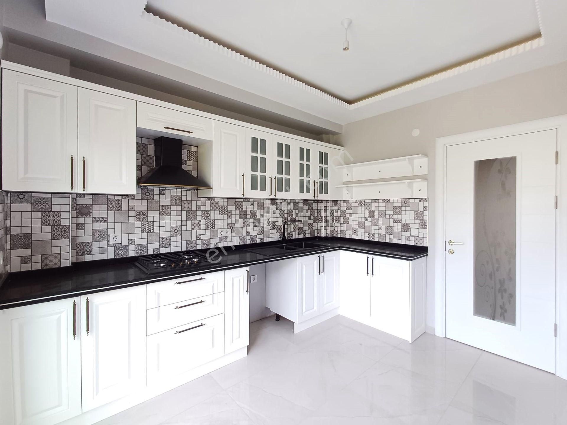 Burhaniye Pelitköy'de Aygül Farkıyla Denize Sıfır Site İçi Havuzlu Bağımsız Lüks 3+1satılık Villalar - Görsel 7