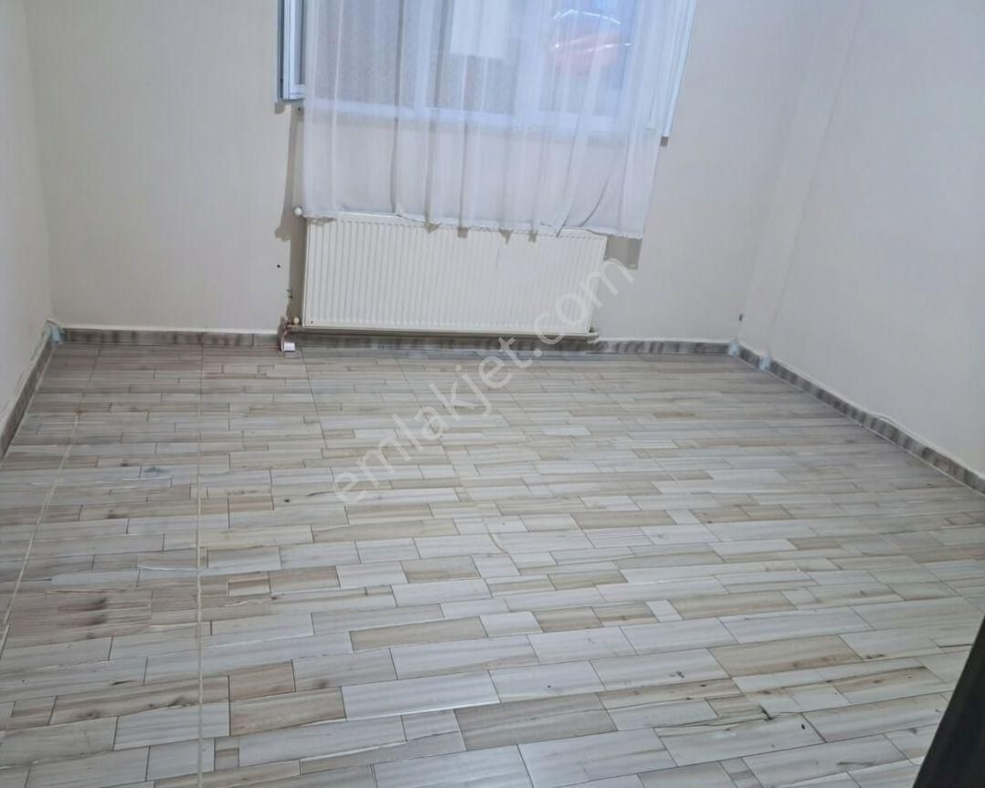 Bağcılar Demirkapıda 2+1 Satılık Daire (göztepe Meydana Yakın)