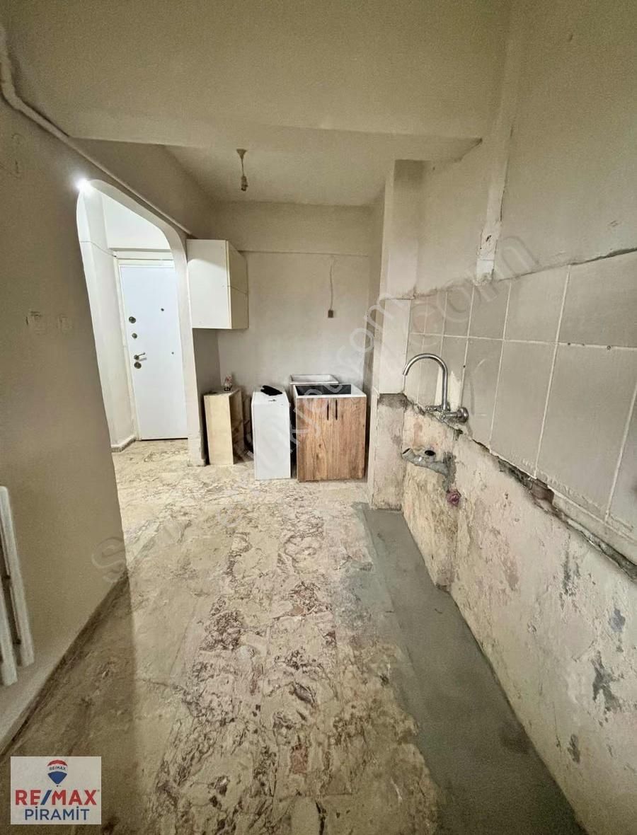 Kiralık | Finans Merkezi Manzaralı | Önü Açık | Asansörlü 2+1 - Görsel 18