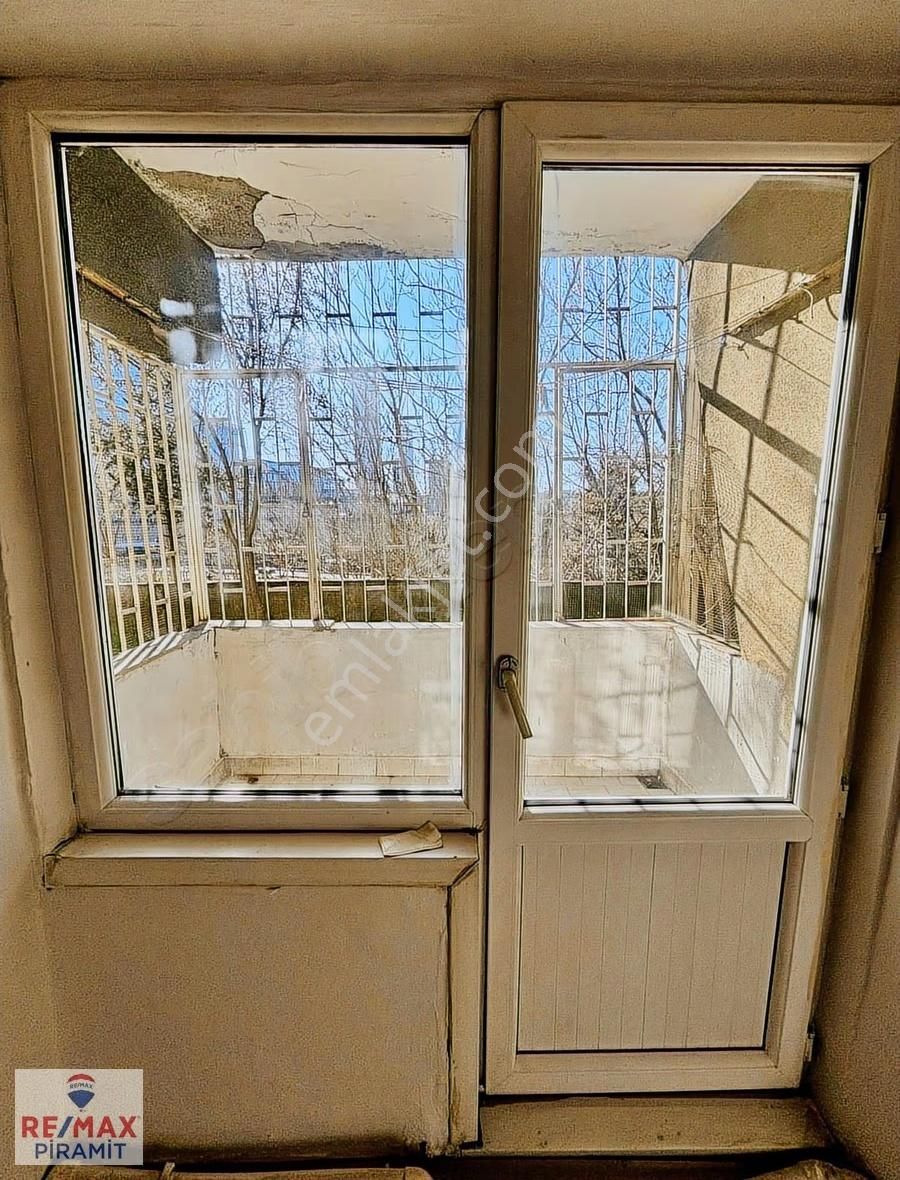 Kiralık | Finans Merkezi Manzaralı | Önü Açık | Asansörlü 2+1 - Görsel 13