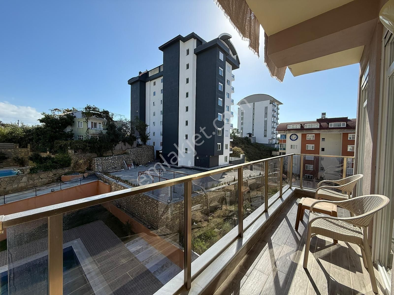 Avsallar'da Havuz Manzaralı Eşyalı Kiralık Daire | Tekce - Görsel 15