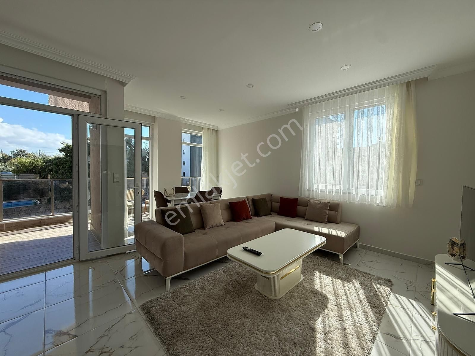 Avsallar'da Havuz Manzaralı Eşyalı Kiralık Daire | Tekce - Görsel 13