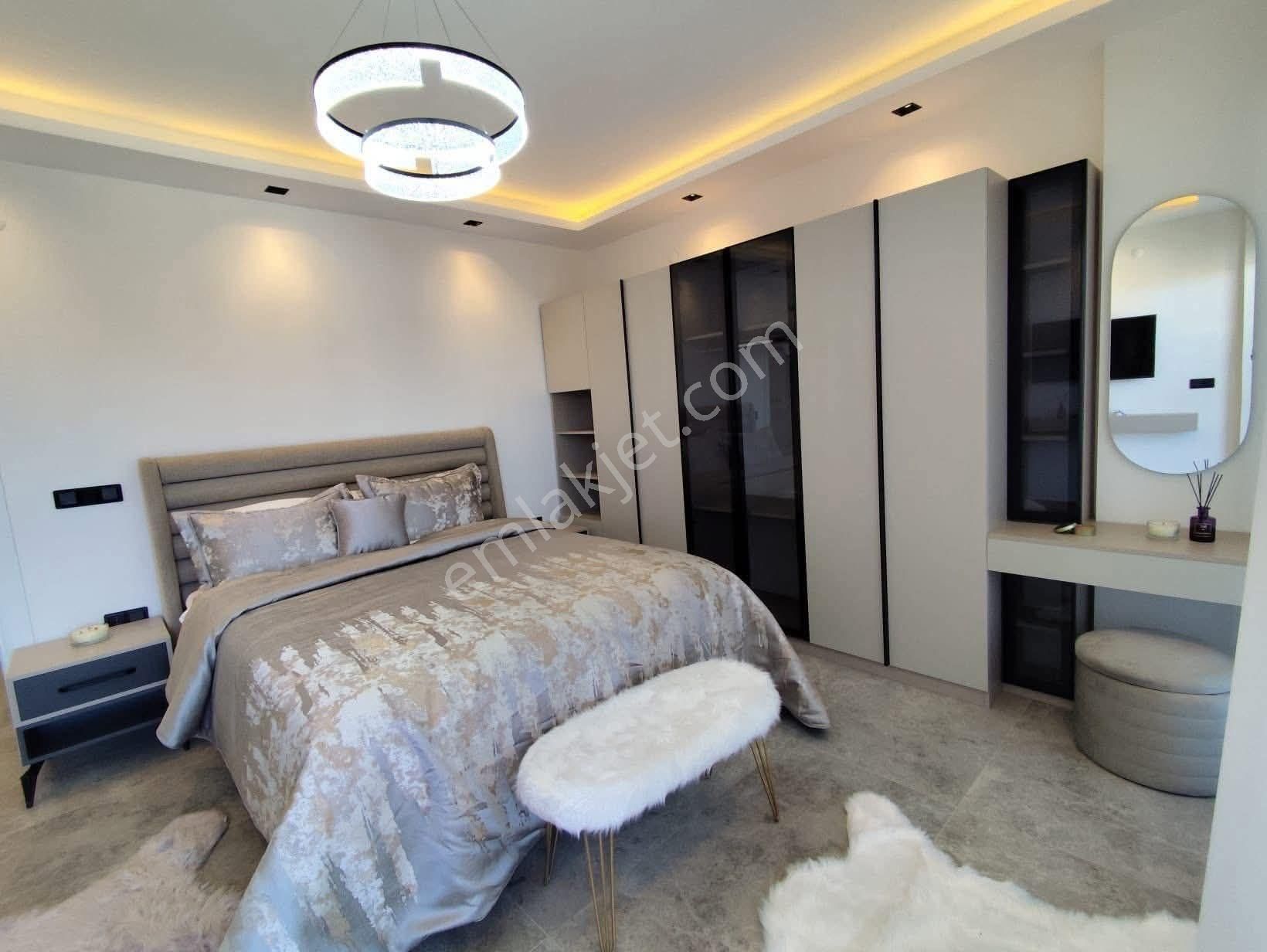 Kuşadası Davutlar Bölgesinde Satılık 5+2 Villa - Görsel 16