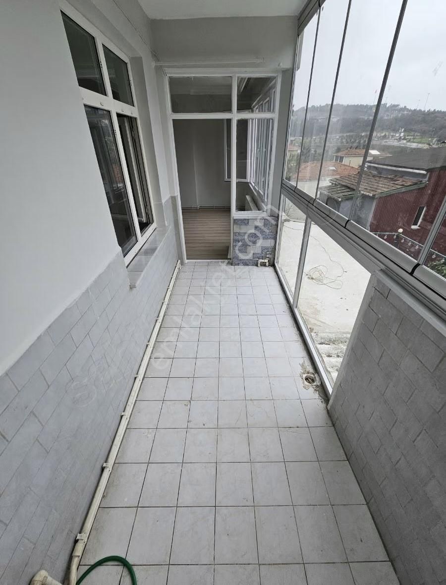 Üsküdar Boğaz Yanı Ve Boğaz Manzaralı 2+1 Balkonlu Temiz Daire - Görsel 2